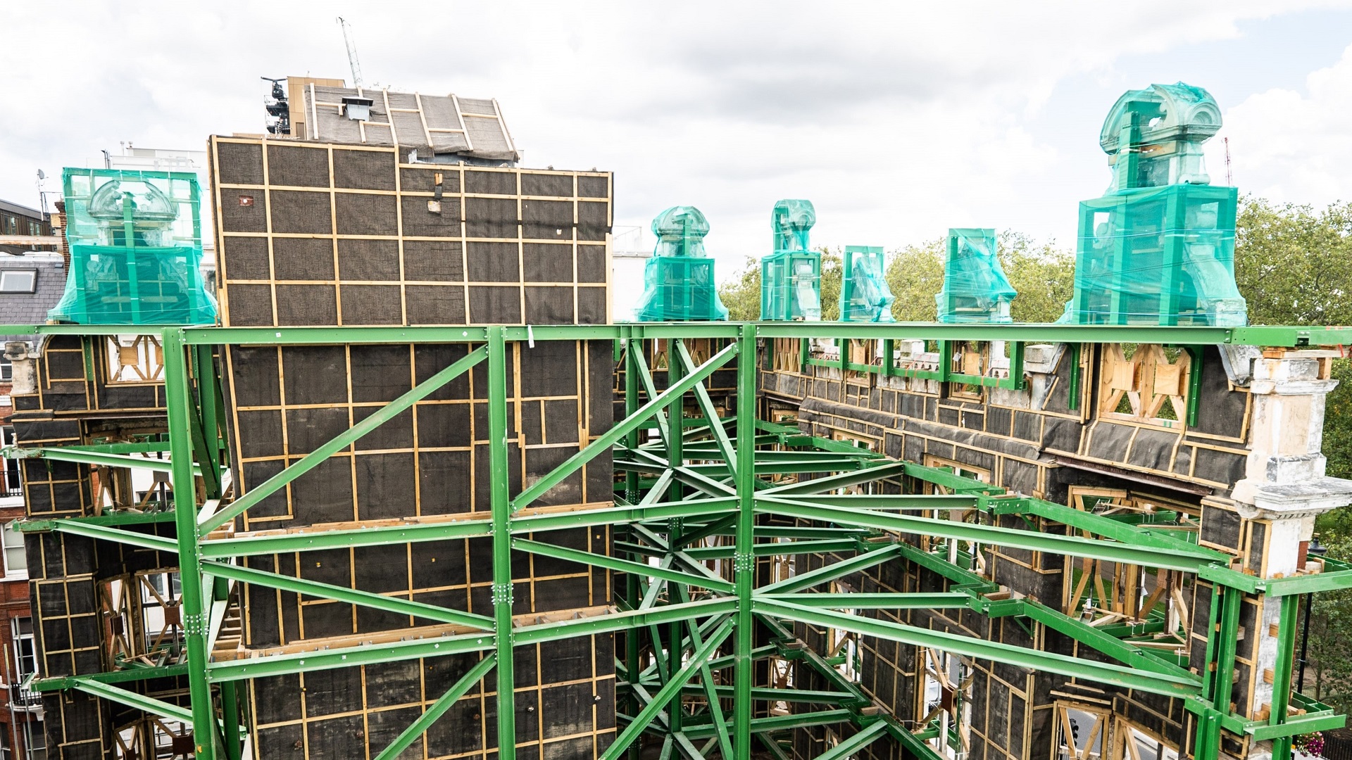 https://www.degroupuk.com/wp-content/uploads/2023/05/circular-economy-cambridge-house-steelwork.jpg